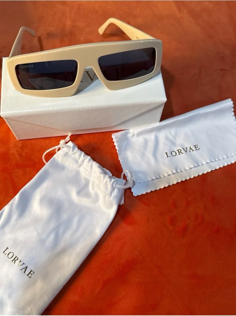 LORVAE Beige Rectangular VR-Style Sunglasses with Dark Lenses